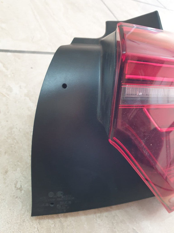 Volkswagen Polo Right Taillight