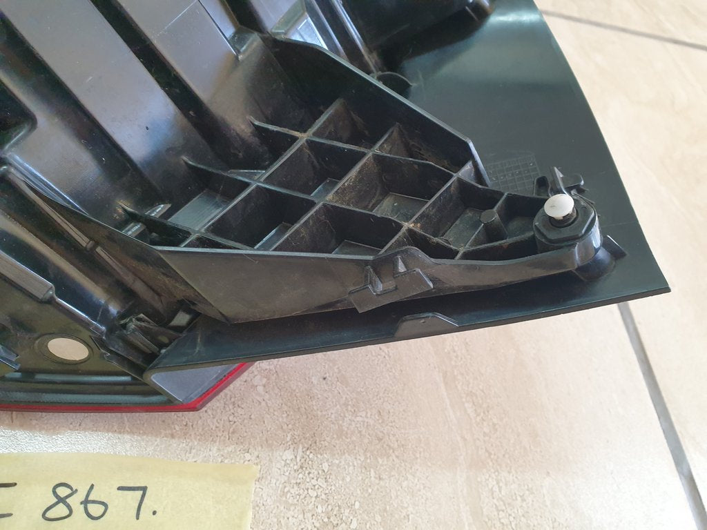 Volkswagen Polo Right Taillight