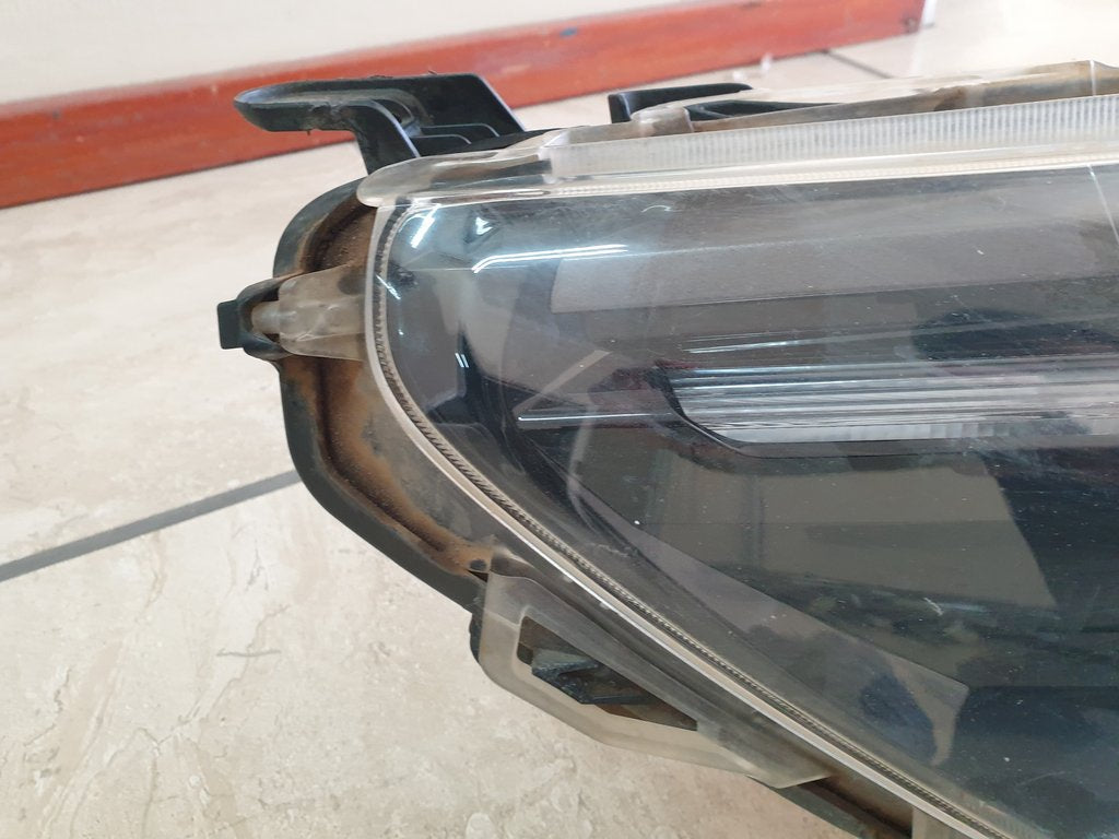 Toyota Hilux Right Headlight
