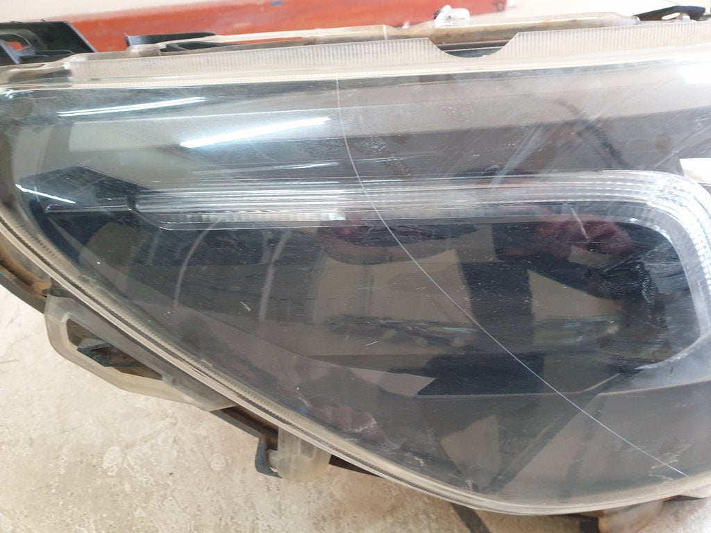 Toyota Hilux Right Headlight