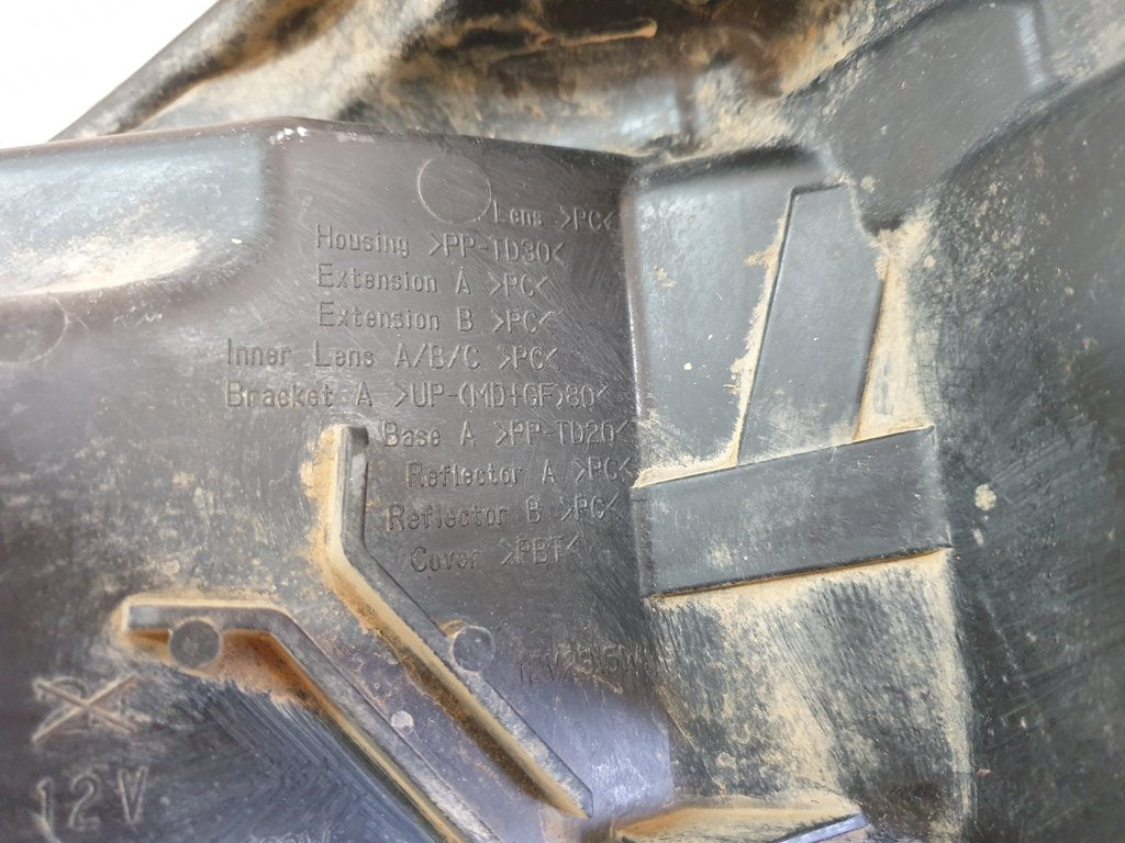 Toyota Hilux Right Headlight