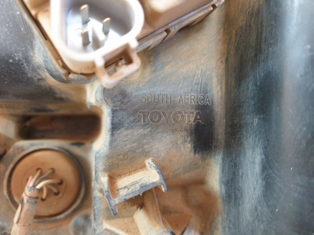 Toyota Hilux Right Headlight