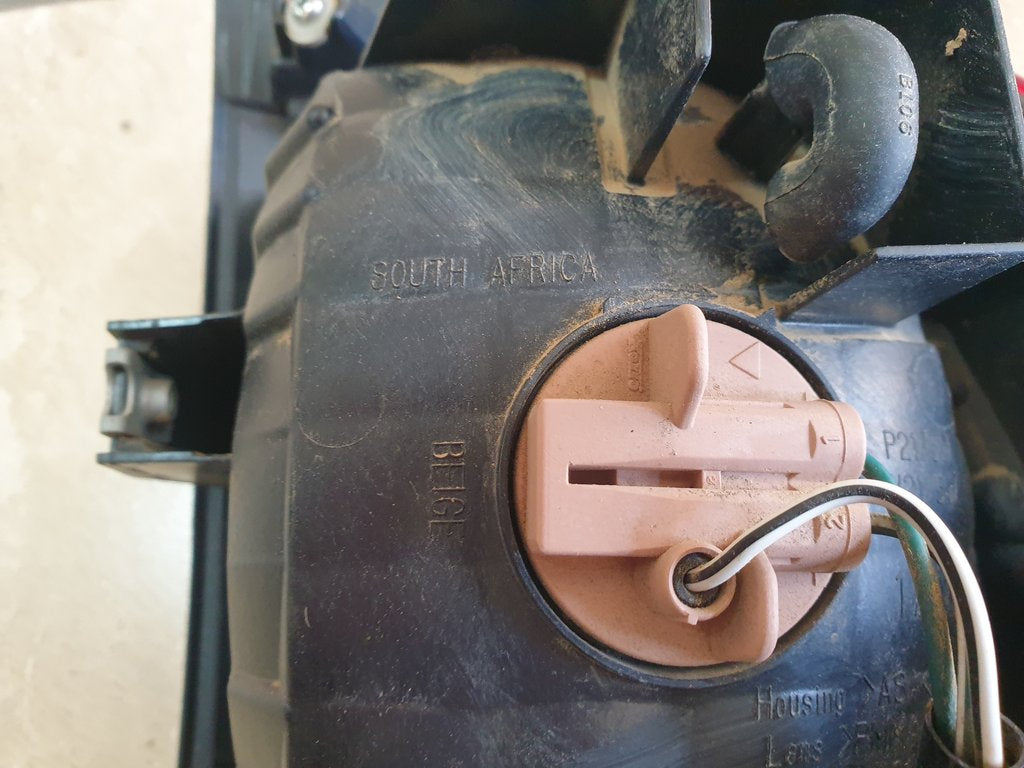 Toyota Hilux Left Taillight