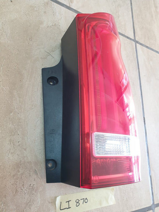 Mercedes-Benz V-Class W447 Right Taillight
