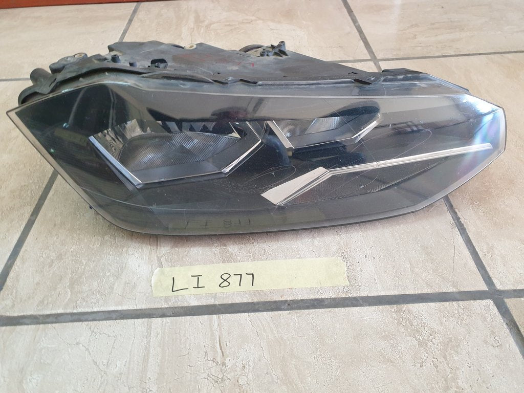 Volkswagen Polo Right Headlight