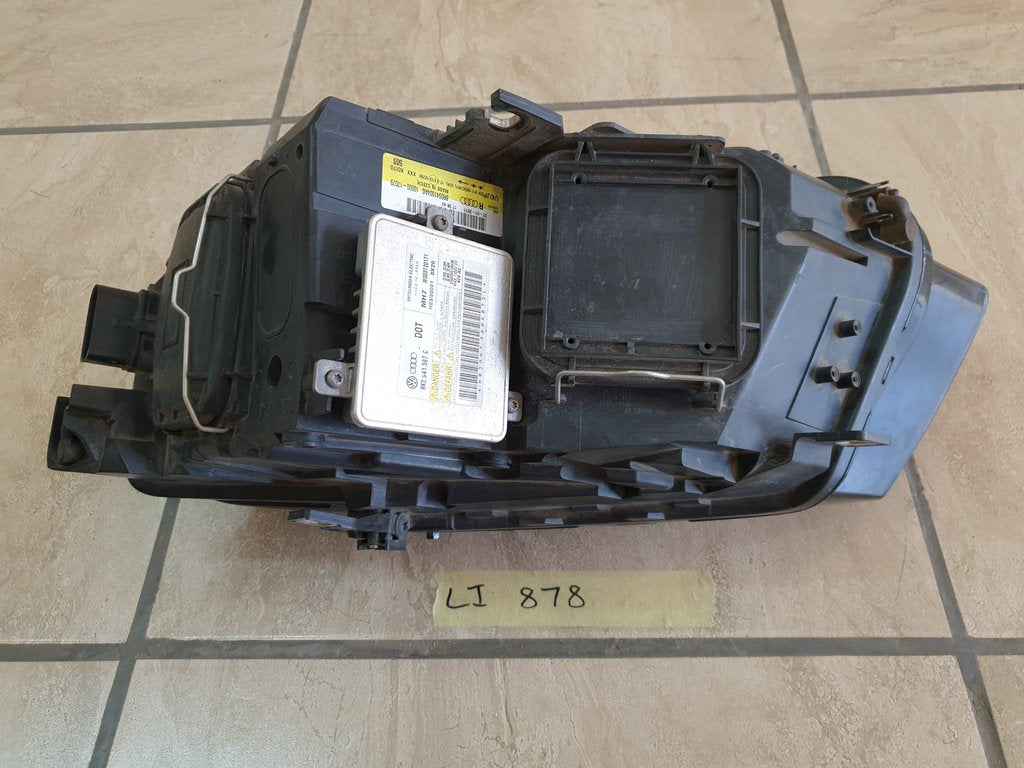 Audi Q5 2012 Right Headlight