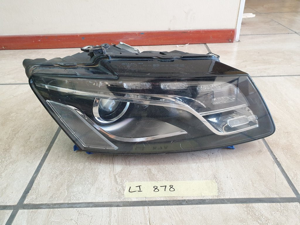 Audi Q5 2012 Right Headlight