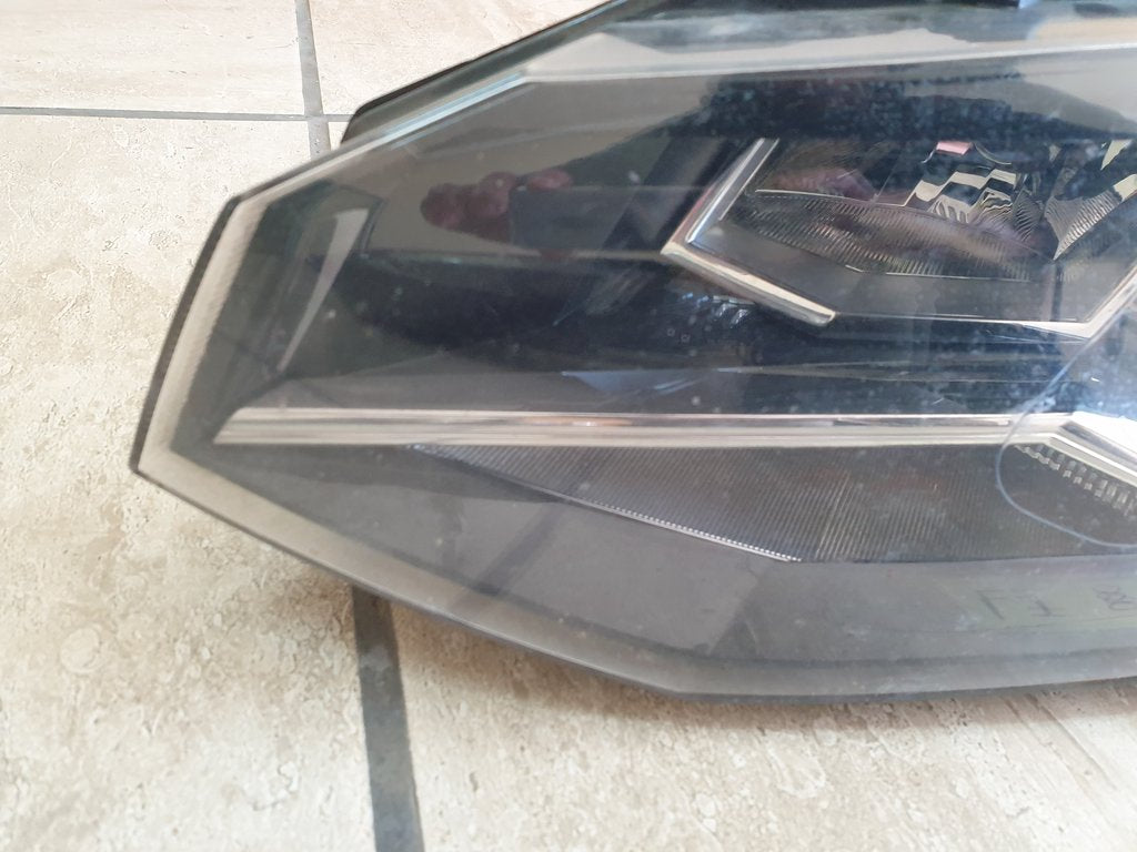 Volkswagen Polo Left Headlight