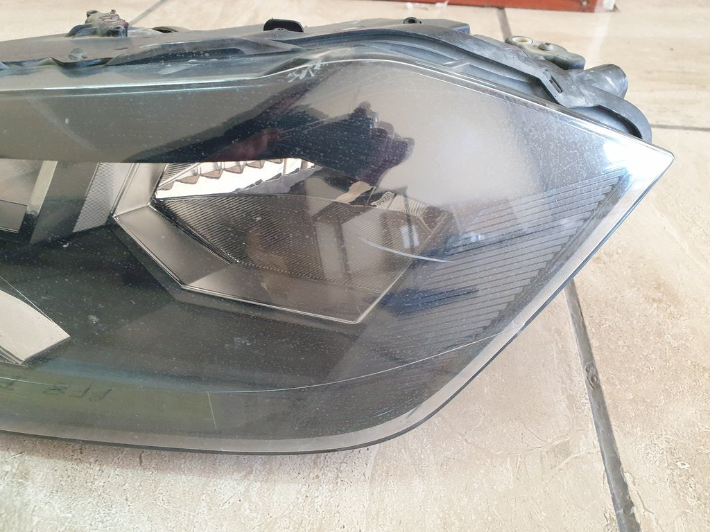 Volkswagen Polo Left Headlight