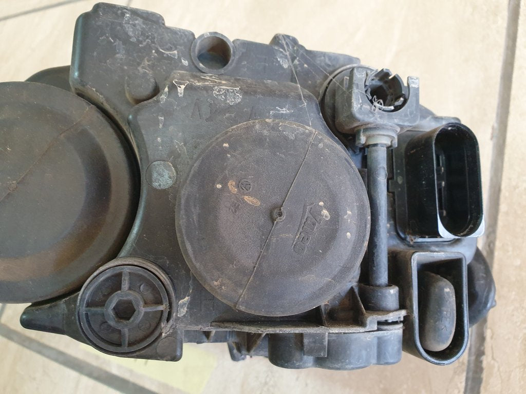 Volkswagen Polo Left Headlight