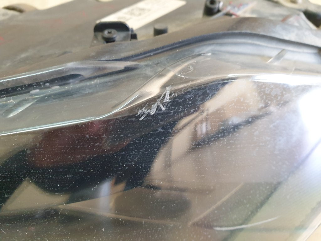 Volkswagen Polo Left Headlight