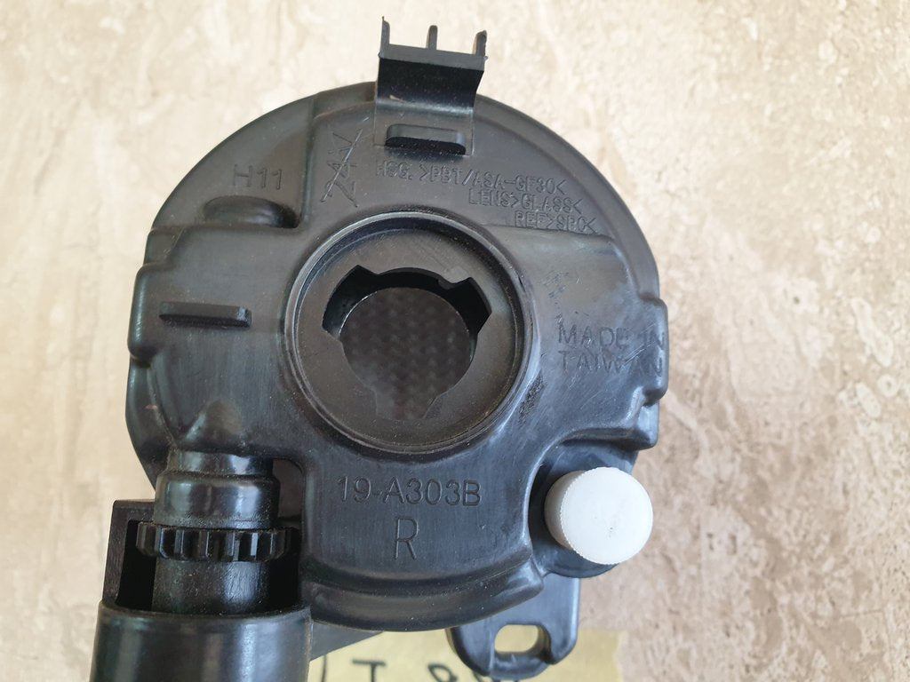 BMW Aftermarket 3 Series 2006, 2007, 2008, 2009, 2010, 2011, 2012, 2013 Right Fog Light