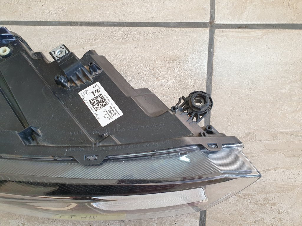 Volkswagen Polo TSI Right Headlight