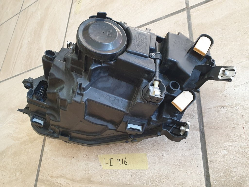 Volkswagen Polo TSI Right Headlight