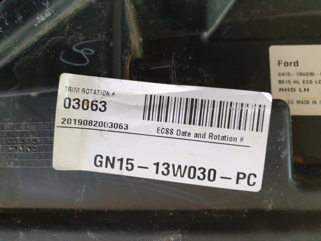 Ford Ecosport Left Headlight