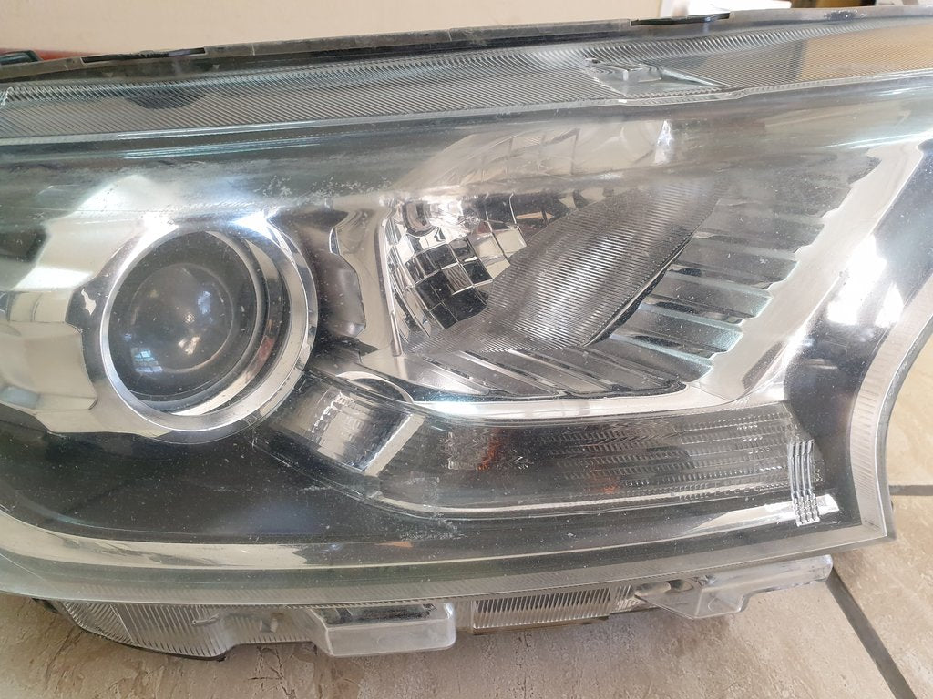 Ford Ranger Everest 2015, 2016, 2017, 2018, 2019 Right Headlight