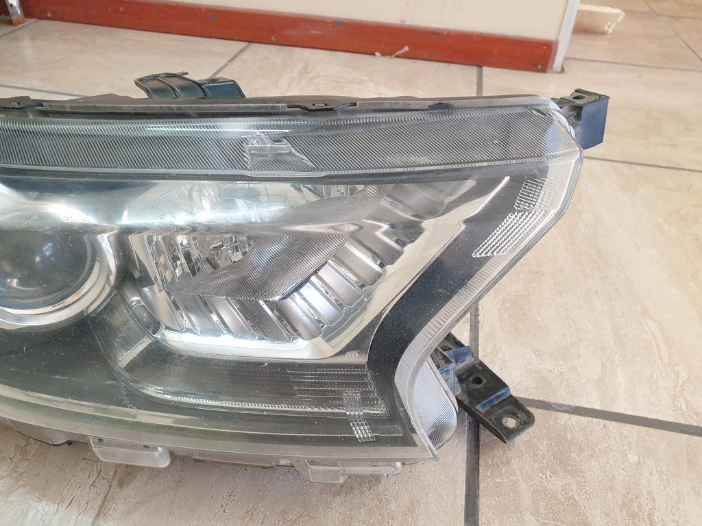 Ford Ranger Everest 2015, 2016, 2017, 2018, 2019 Right Headlight
