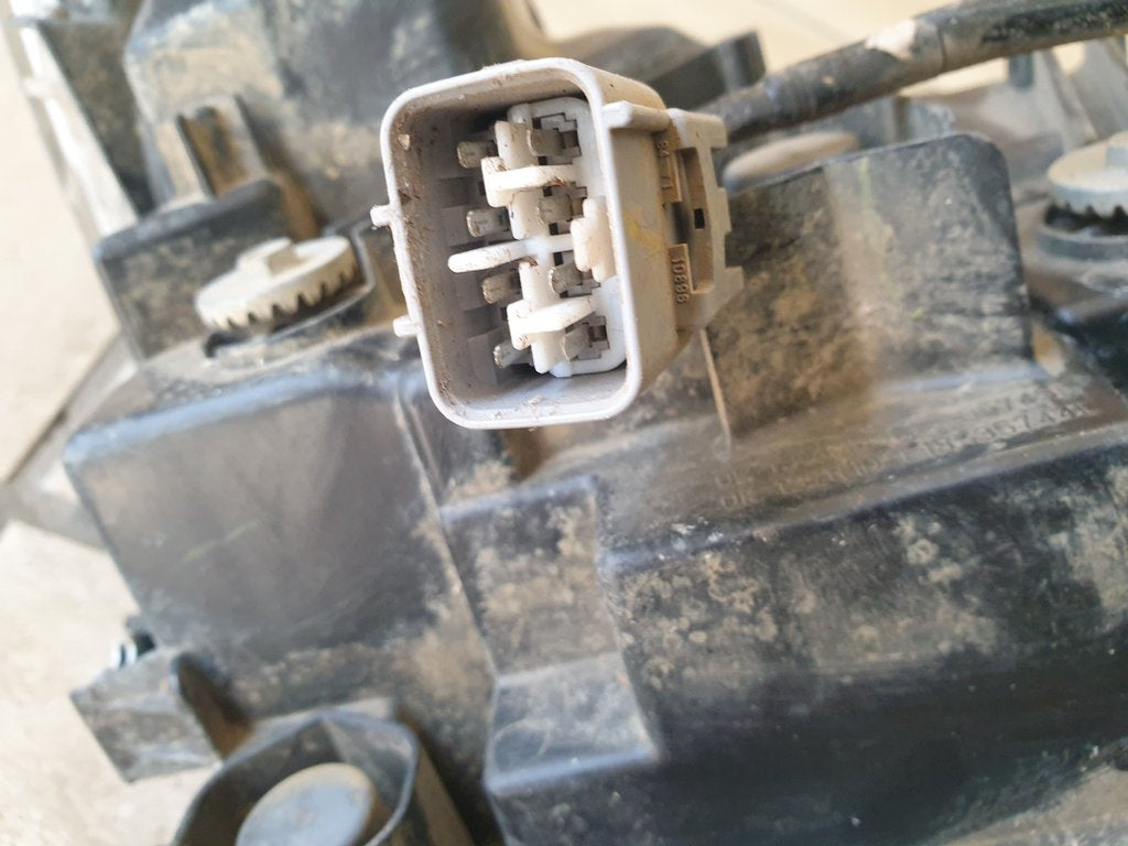 Toyota Fortuner Left Headlight