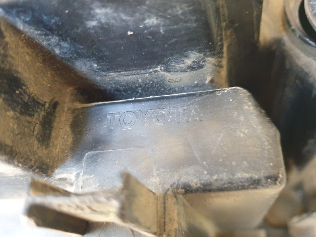 Toyota Fortuner Left Headlight