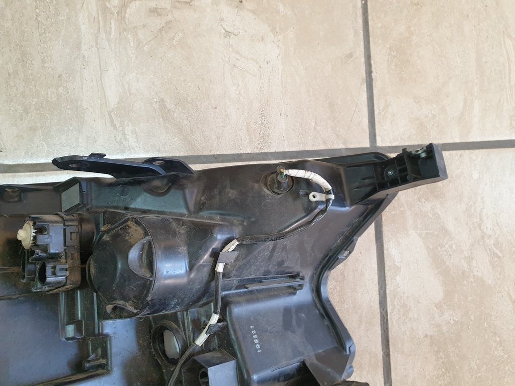 Ford Ranger Everest 2015, 2016, 2017, 2018, 2019 Left Headlight