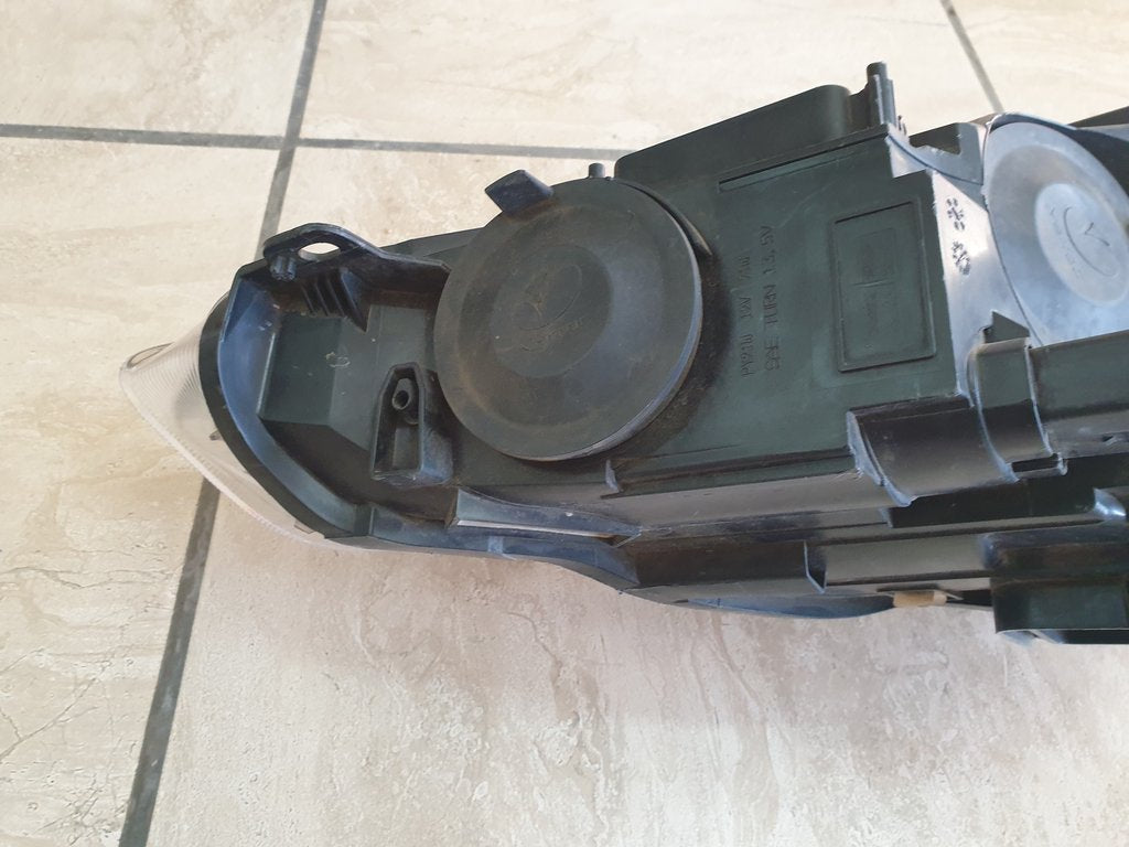 Ford Focus MK3 Right Headlight