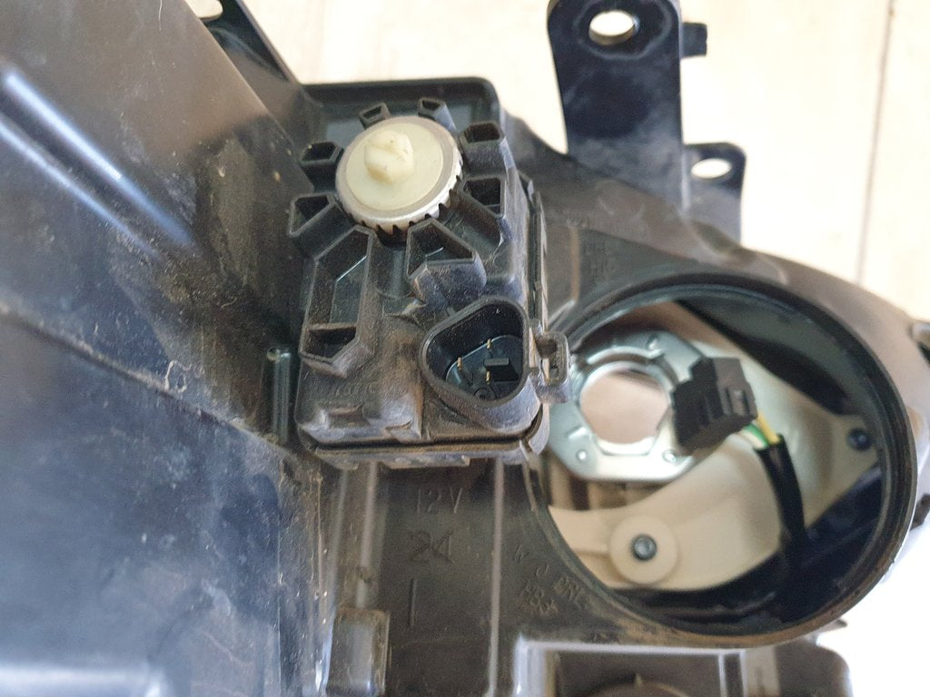 Ford Ranger Everest 2015, 2016, 2017, 2018, 2019 Left Headlight