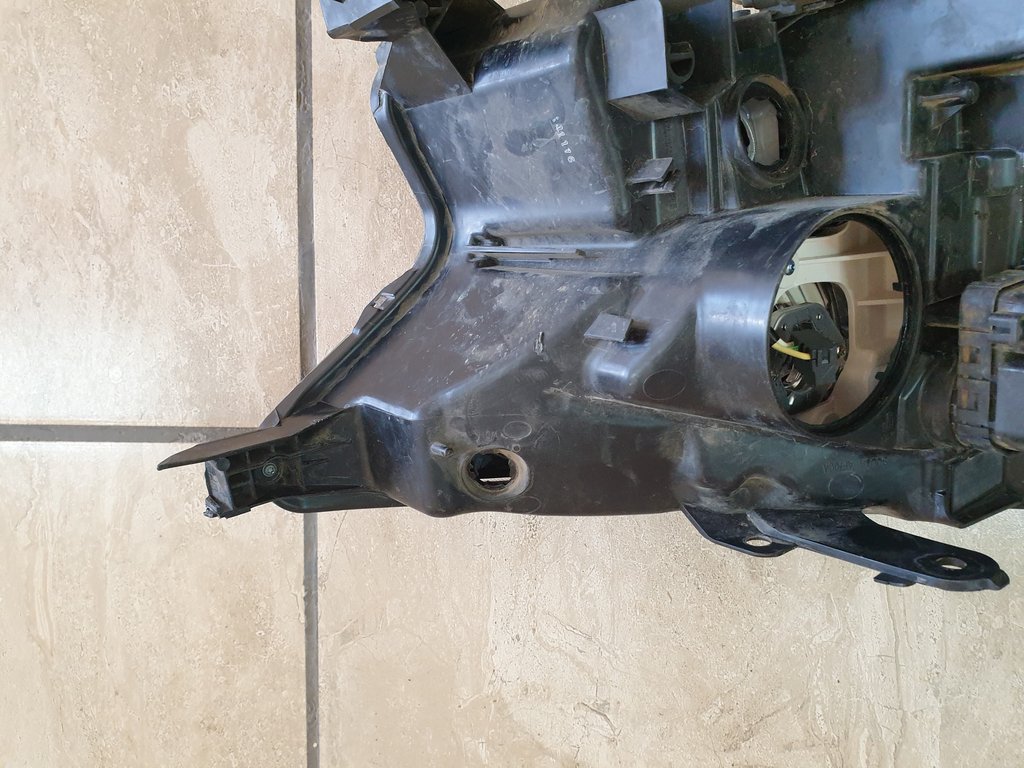 Ford Ranger Everest 2015, 2016, 2017, 2018, 2019 Left Headlight