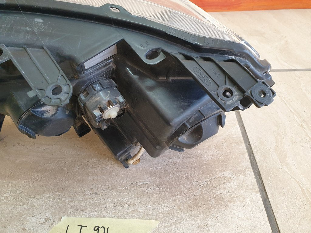 Ford Ranger T6 T7 Right Headlight