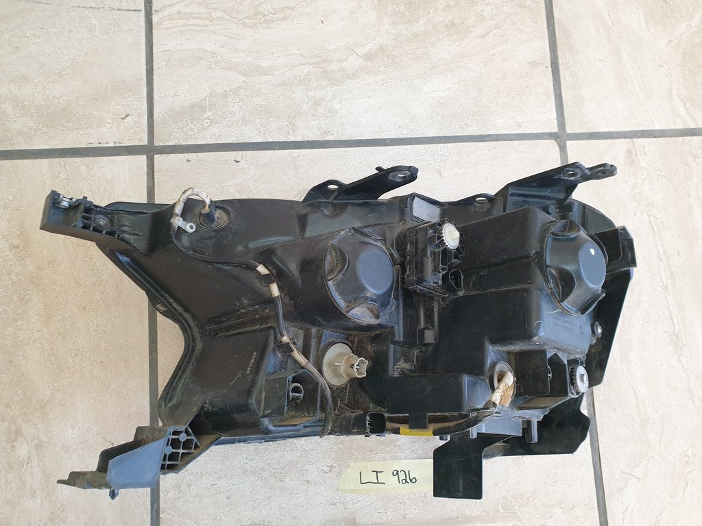 Ford Ranger T6 T7 Right Headlight