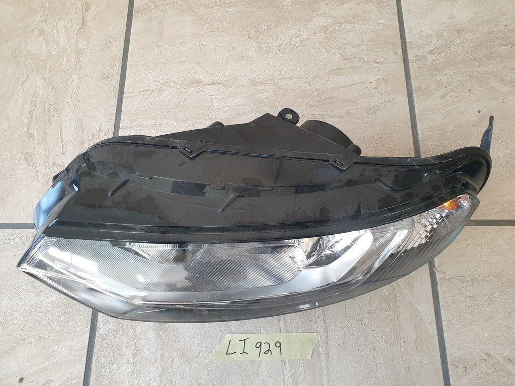 Ford Ecosport ii Left Headlight