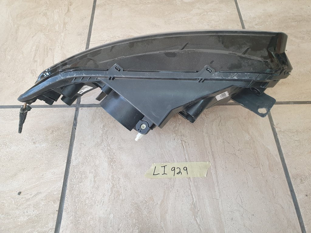Ford Ecosport ii Left Headlight