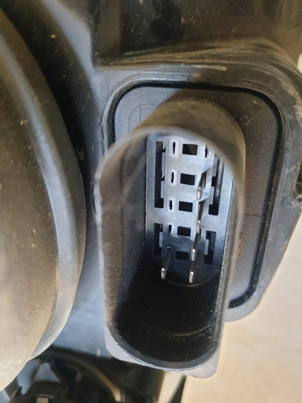 Ford Ecosport ii Left Headlight