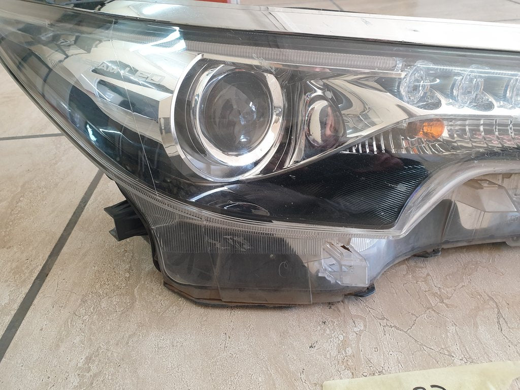 Toyota Fortuner Right Headlight