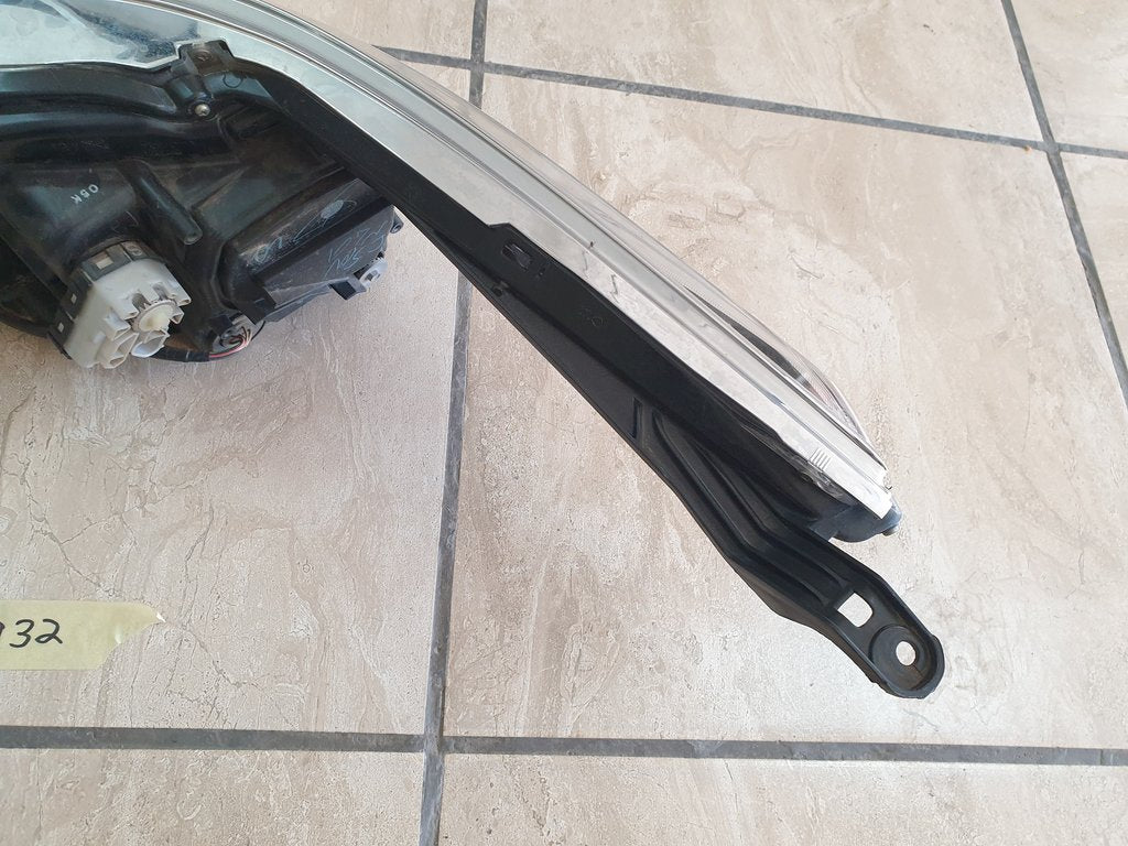 Toyota Fortuner Right Headlight