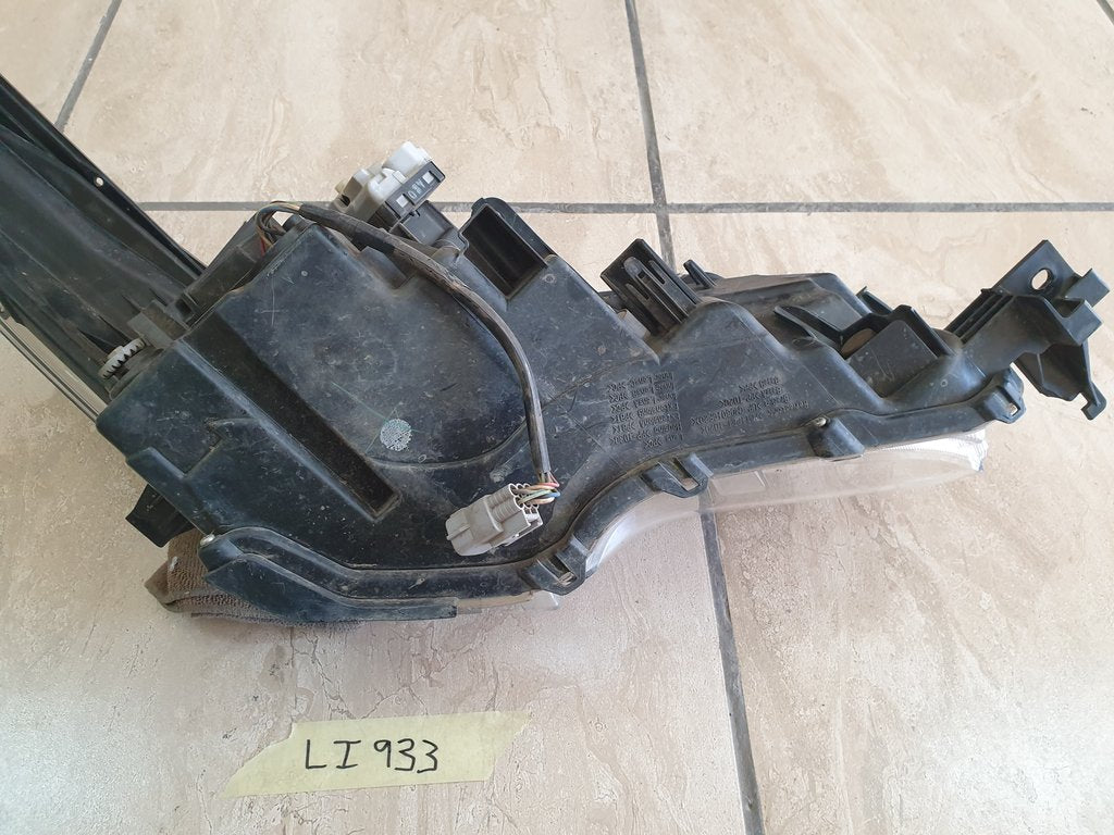 Toyota Fortuner Left Headlight