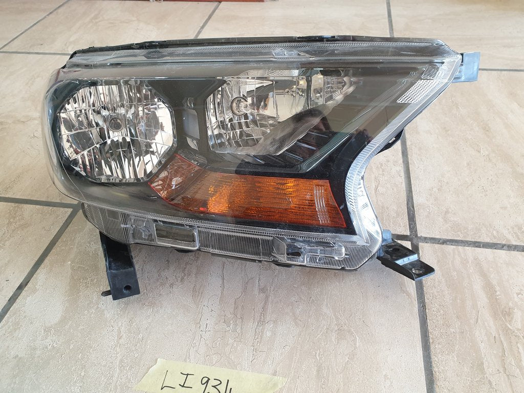 Ford Ranger T6 T7 Right Headlight