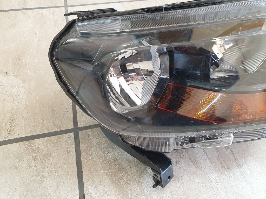 Ford Ranger T6 T7 Right Headlight