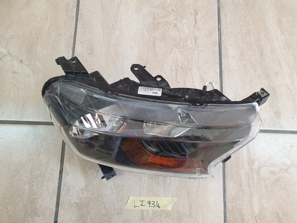 Ford Ranger T6 T7 Right Headlight