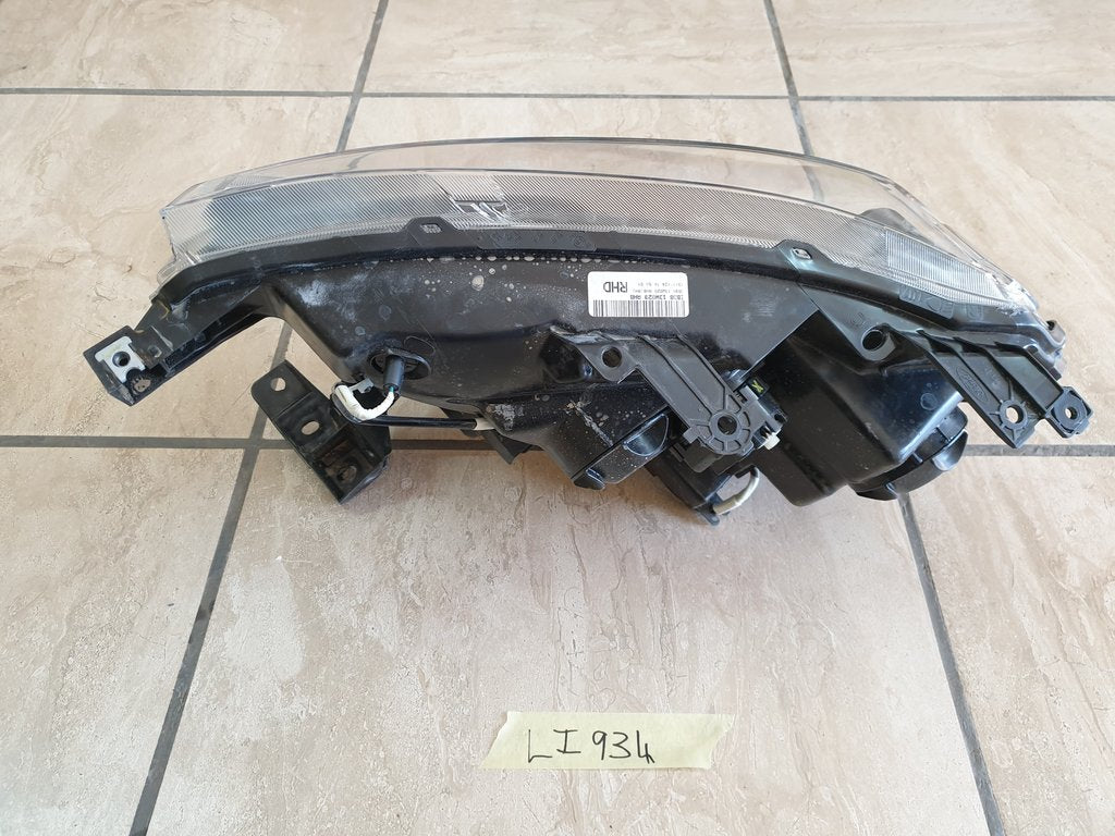 Ford Ranger T6 T7 Right Headlight