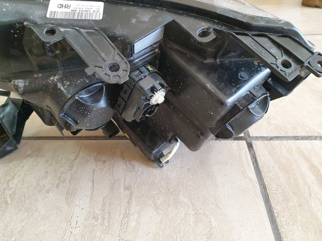 Ford Ranger T6 T7 Right Headlight