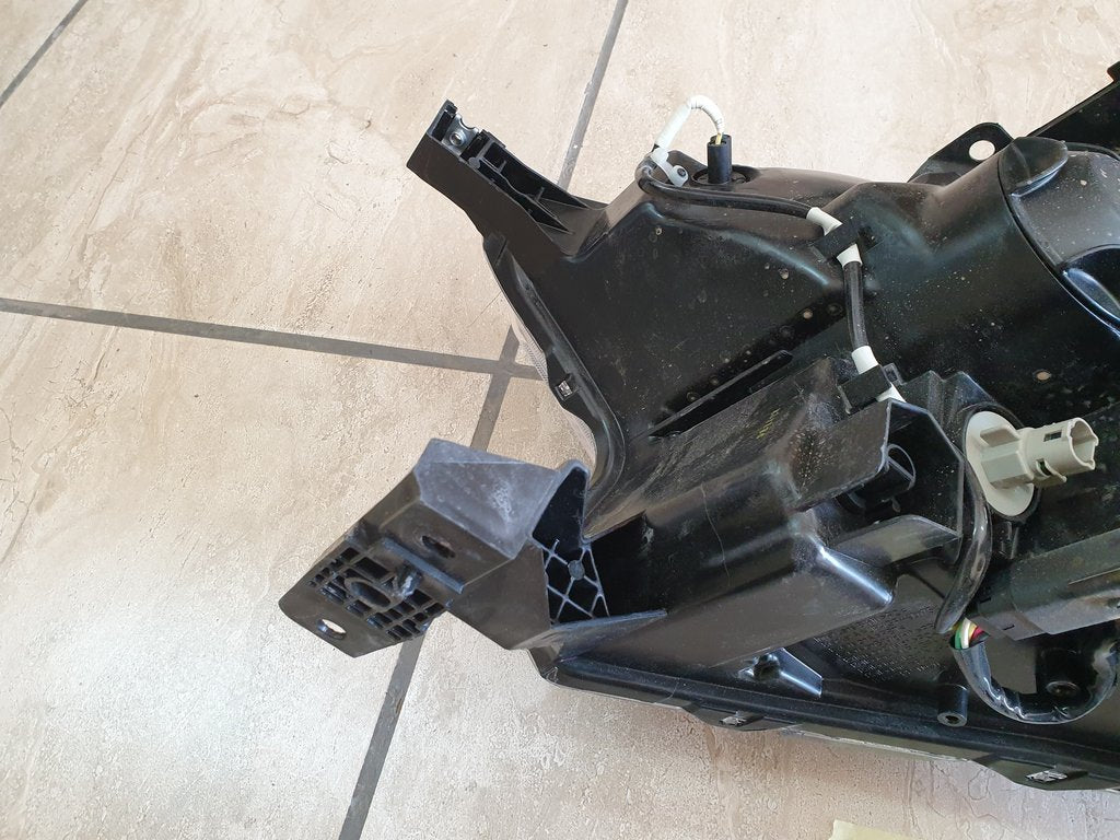 Ford Ranger T6 T7 Right Headlight