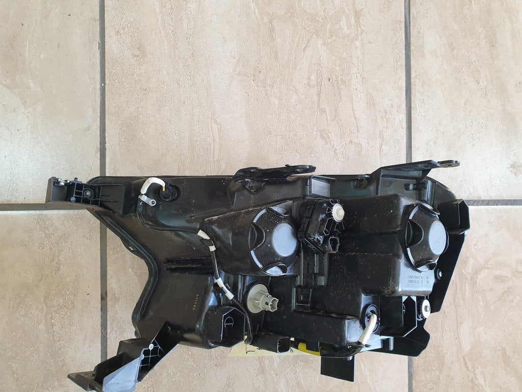 Ford Ranger T6 T7 Right Headlight
