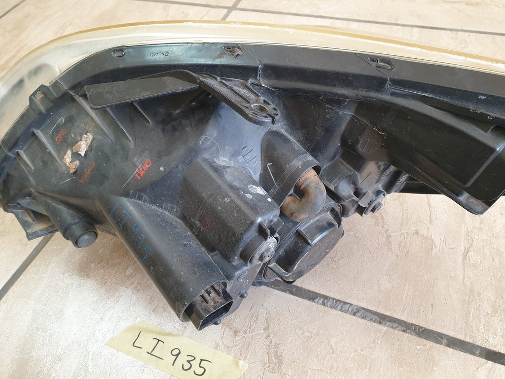 Hyundai i20 2009, 2010, 2011, 2012 Right Headlight