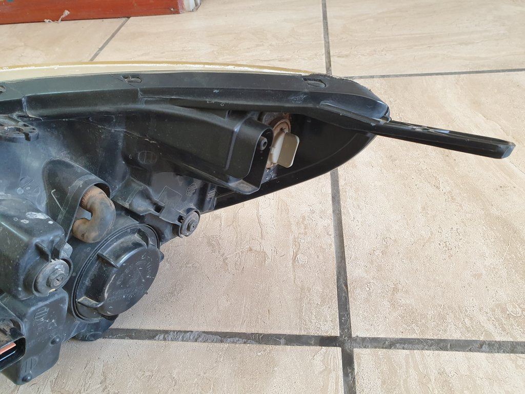 Hyundai i20 2009, 2010, 2011, 2012 Right Headlight