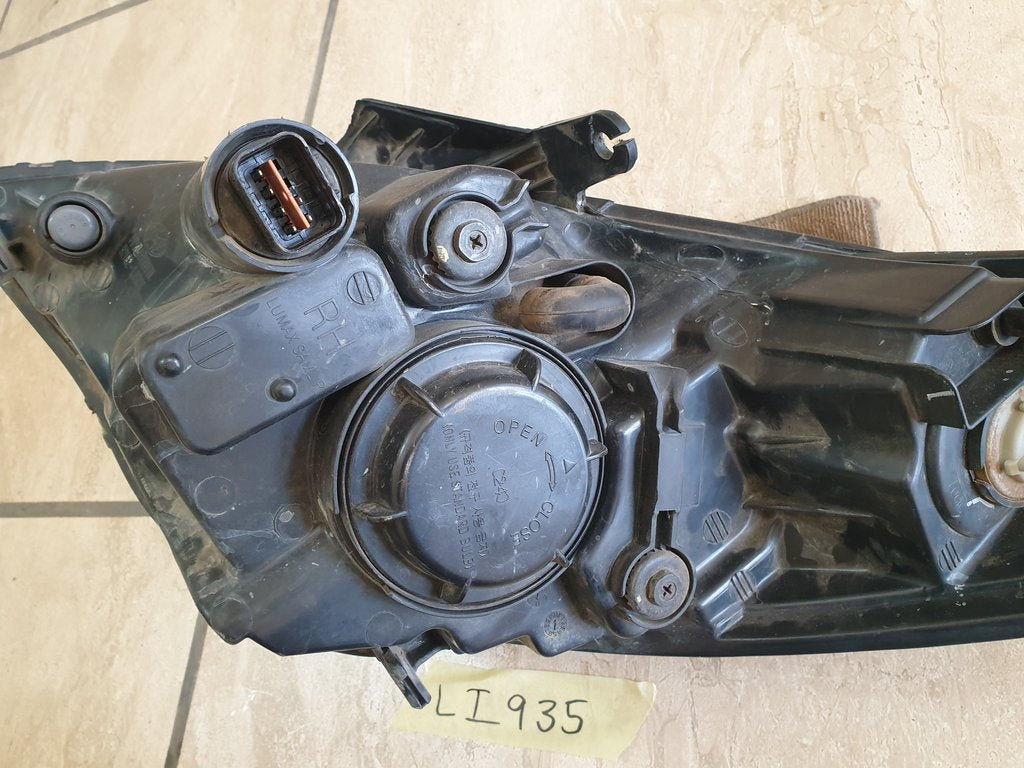 Hyundai i20 2009, 2010, 2011, 2012 Right Headlight