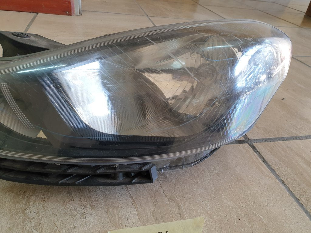 Hyundai Grand i10 Left Headlight