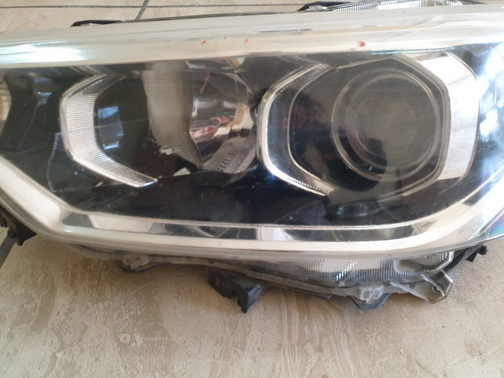 Toyota Rumion Suzuki Ertiga Left Headlight