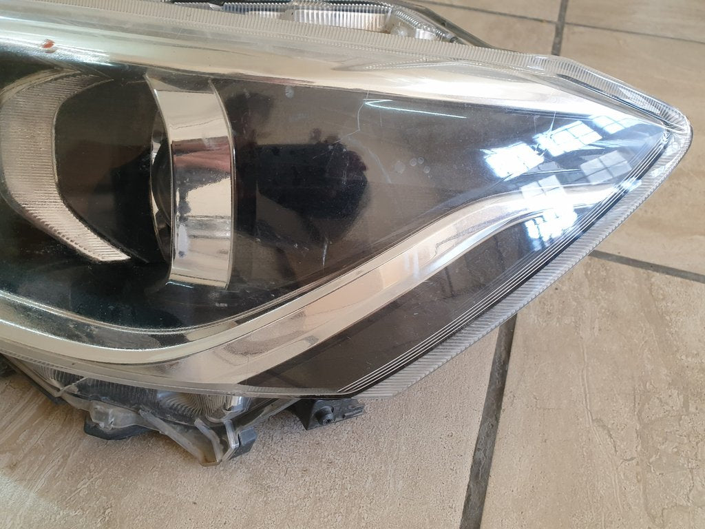Toyota Rumion Suzuki Ertiga Left Headlight