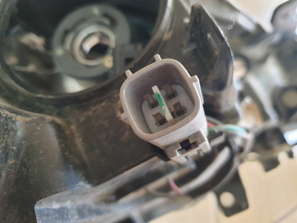 Toyota Rumion Suzuki Ertiga Left Headlight