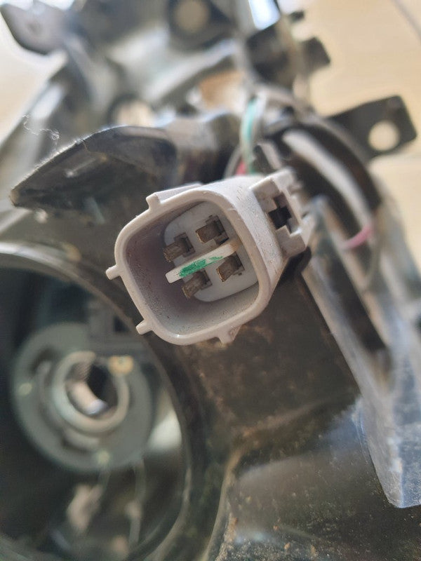 Toyota Rumion Suzuki Ertiga Left Headlight